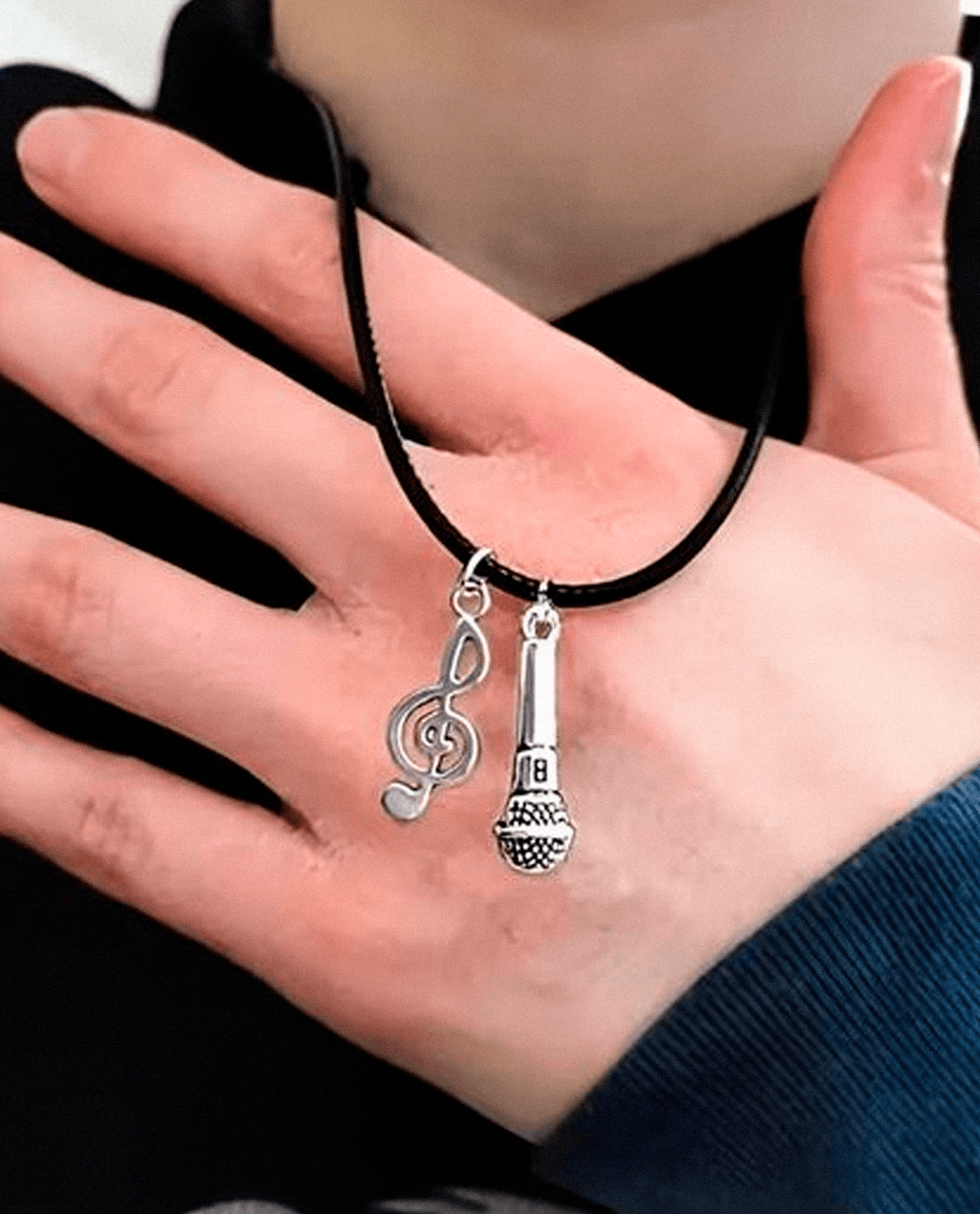 Music Legends - N43 Collar de cuerda ajustable con Colgante de Nota Musical - D2fy - Direct To Fans - D2fy